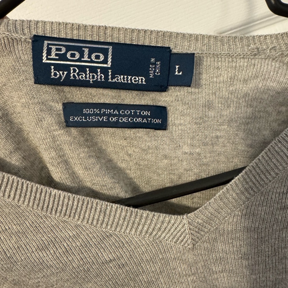 Large Men’s Grey v-neck Polo Pullover - Picture 2 of 2